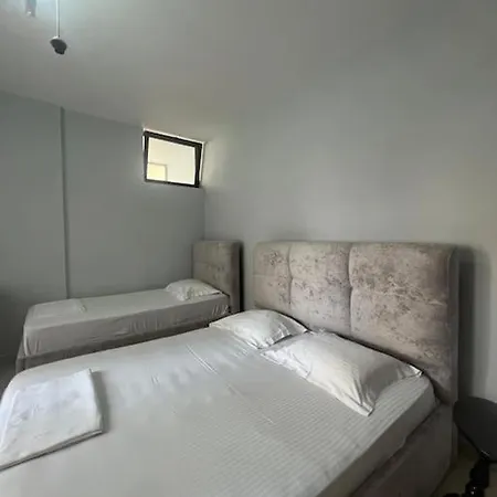 Rezidenca Hasanaj 2 Apartmán *